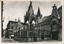 Tombe Degli Scaligeri, Verona Postcard