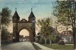 Soldiers and Sailors Memorial Arch Postcard