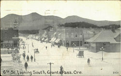 6Th St. Looking South Grants Pass, OR Postcard Postcard