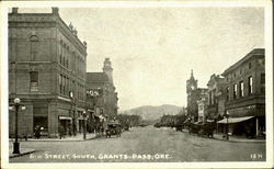 6th Street Grants Pass, OR Postcard Postcard