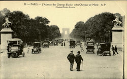 L'Avenue Des Champs Elysees et Les Chevaux De Marly, Champs Elysees Avenue Paris, France Postcard Postcard