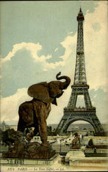 La Tor Eiffel Paris, France Postcard Postcard