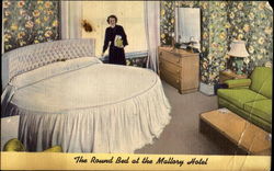 The Round Bed At The Mallory Hotel, 15th Ave. Portland, OR Postcard Postcard