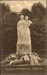 Prinzessinnen-Denkmal Postcard