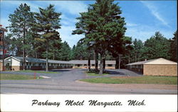 Parkway Motel Marquette, U. S. 41 & M-28 5057 U. S. 41 South Postcard