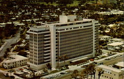 David - William Apartment / Hotel, 700 Biltmore Way Postcard