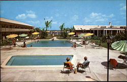 Ramada Inn, 220 W. First Street Postcard