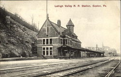 Lehigh Valley R. R. Station Easton, PA Postcard Postcard