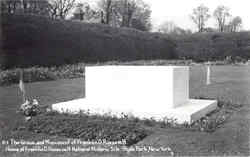 The Grave and Monument of Franklin D. Roosevelt Hyde Park, NY Postcard Postcard