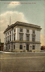 U. S. Federal Bldg. And Post Office Grand Forks, ND Postcard Postcard