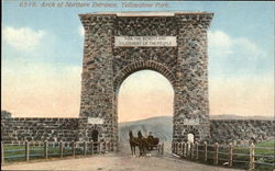 Arch Of Northern Entrance, Yellowstone Park Postcard