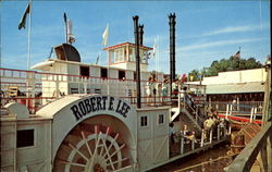 Riverboat Robert E. Lee Postcard