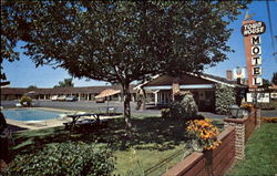 Town House Motel, 2363 Santa Rosa Avenue California Postcard Postcard