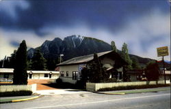 North Bend Motel, P. O. Box 500 Postcard