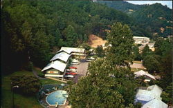 Carr's Northside Cottages And Motel, Fronting Roaring Fork Creek Gatlinburg, TN Postcard Postcard