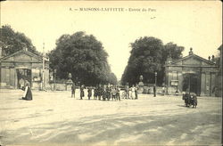 Maisons Laffitte Postcard