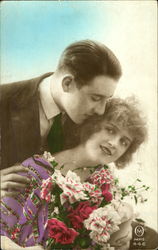 Art Deco Couple with pink and white flowers Postcard