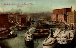 Rush St. Bridge, Across Chicago River Postcard