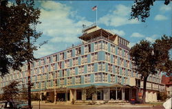 The New Milwaukee Inn Wisconsin Postcard Postcard