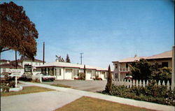 Brentwood Motor Hotel Postcard