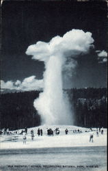 "Old Faithful" Geyser, Yellowstone National Park, Wyoming Postcard