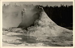 Giant Geyser, Yellowstone Park Wyoming Yellowstone National Park Postcard Postcard