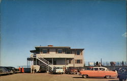 Equinox Sky Line Inn, Mt. Eqinox Postcard