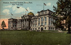 Museum, Botanical Gardens, Bronx Park Postcard