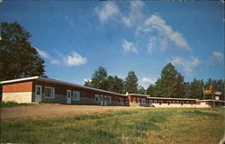 The Longfellow Motel Tomahawk, WI Postcard Postcard