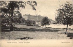 Buckingham Palace London, England Postcard Postcard