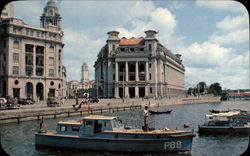 Waterfront in Singapore, with View of Hongkong & Shanghai Bank Southeast Asia Postcard Postcard