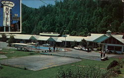 Laurelwood Motel Gatlinburg, TN Postcard Postcard