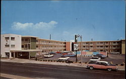 Memphis Crump Blvd. TraveLodge Tennessee Postcard Postcard