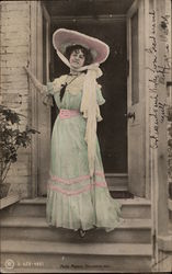 Miss Marie Studholme Postcard