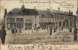 Place du l'Hotel-de-Ville Postcard