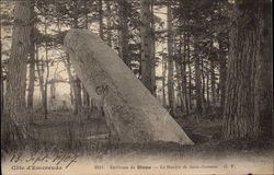 Environs de Dinan - Le Menhir de Saint-Samson Postcard