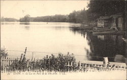 La Lac du Parc de la Tete d'Or Lyon, France Postcard Postcard