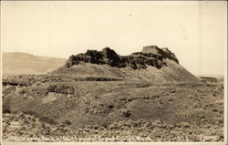 Battleship Rock in Badlands of Grand Coulee Washington Postcard Postcard