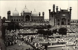 Shahi Mosque l'd Prayer Postcard