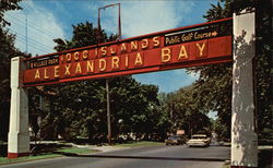 1000 Islands - Alexandria Bay Postcard