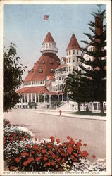 Entrance to Hotel Del Coronado California Postcard Postcard