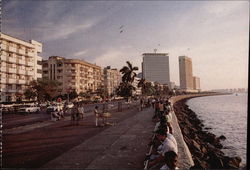 Marine Drive Mumbai, India Postcard Postcard