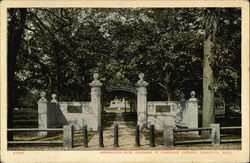 Washington Gate, Entrance to Cambridge Common Postcard