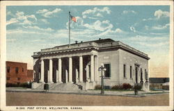 Post Office Wellington, KS Postcard Postcard