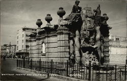 Antigua Fuente del Salto del Agua Postcard