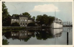 Jarnvagsstationen vid Gota Kanal Toreboda, Sweden Postcard Postcard