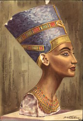 Painted limestone bust of Queen Nefertiti, wife of Echnaton, 18th Dynasty Postcard