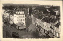 La Place de l'Etape et Rue Aristide-Briand Fontainebleau, France Postcard Postcard