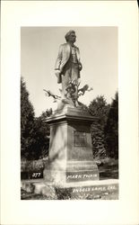 Mark Twain Statue Postcard