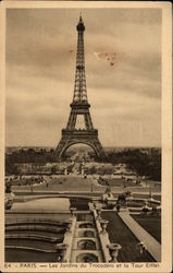 Les Jardins du Trocadero et la Tour Eiffel Paris, France Postcard Postcard